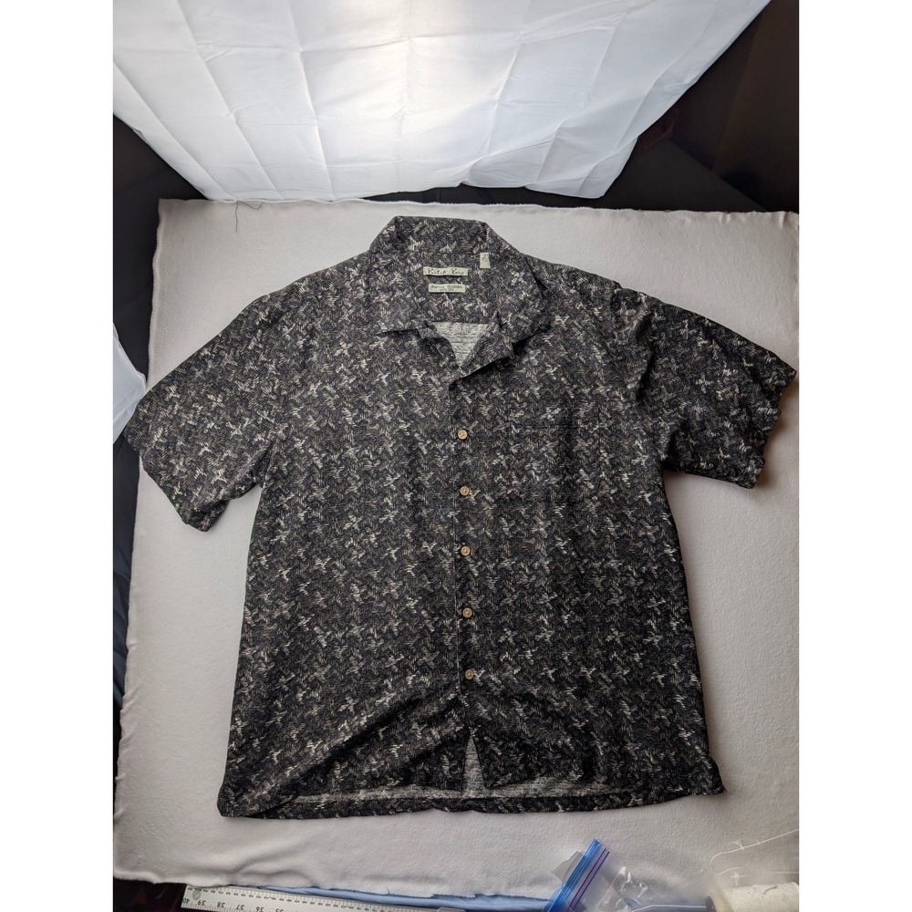 Mens Large 100% Silk Short Sleeve Button Down Shirt Grey Black Batik Bay